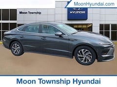 2026 Hyundai Sonata Hybrid Blue Sedan