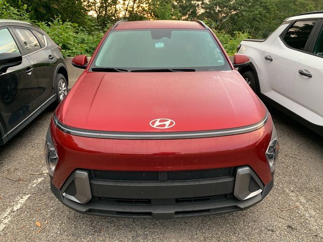 2025 Hyundai Kona SEL - Photo 3