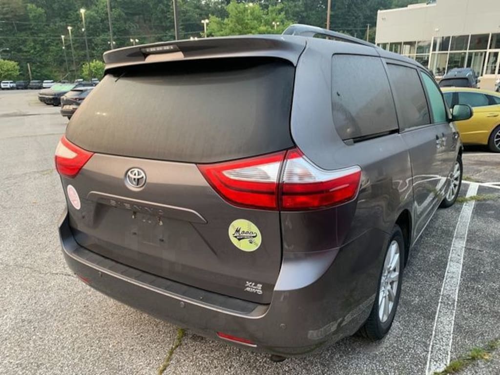 Used 2017 Toyota Sienna Van