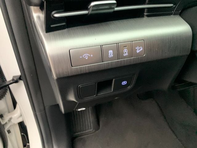 2024 Hyundai Kona SE - Photo 22