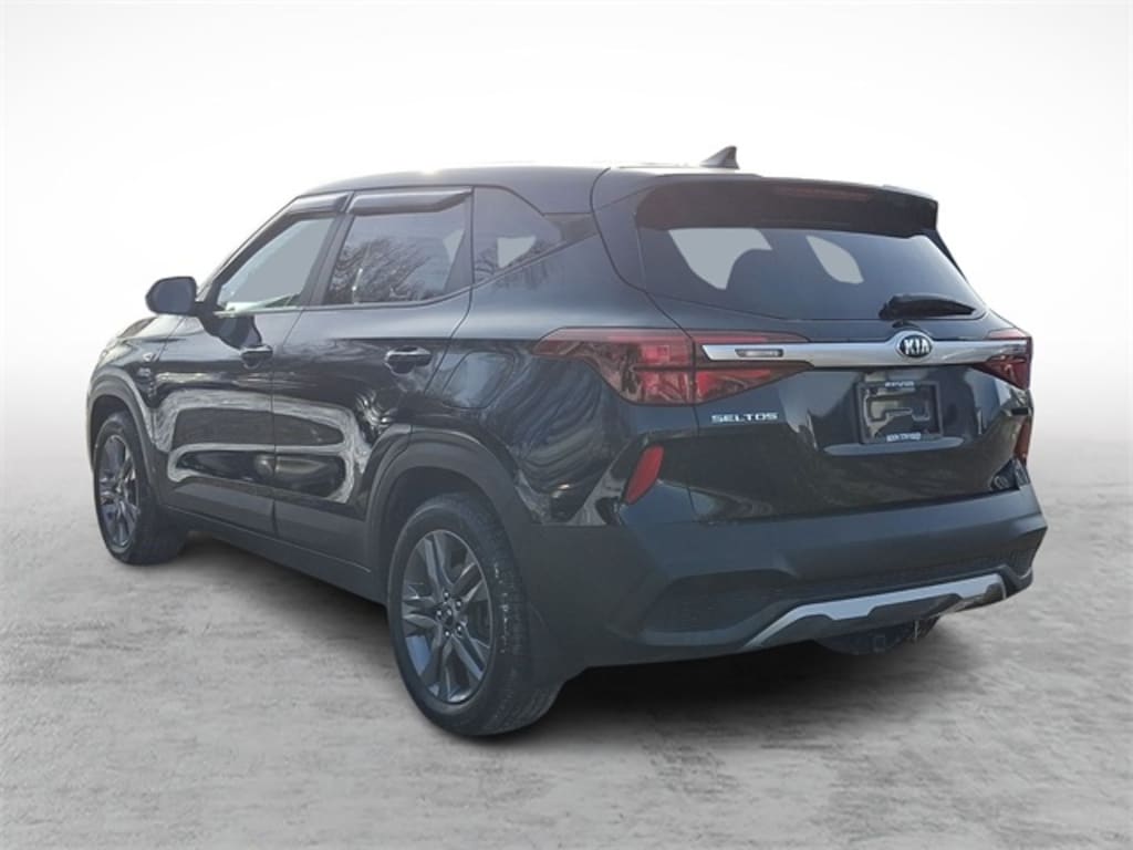 Used 2021 Kia Seltos LX SUV