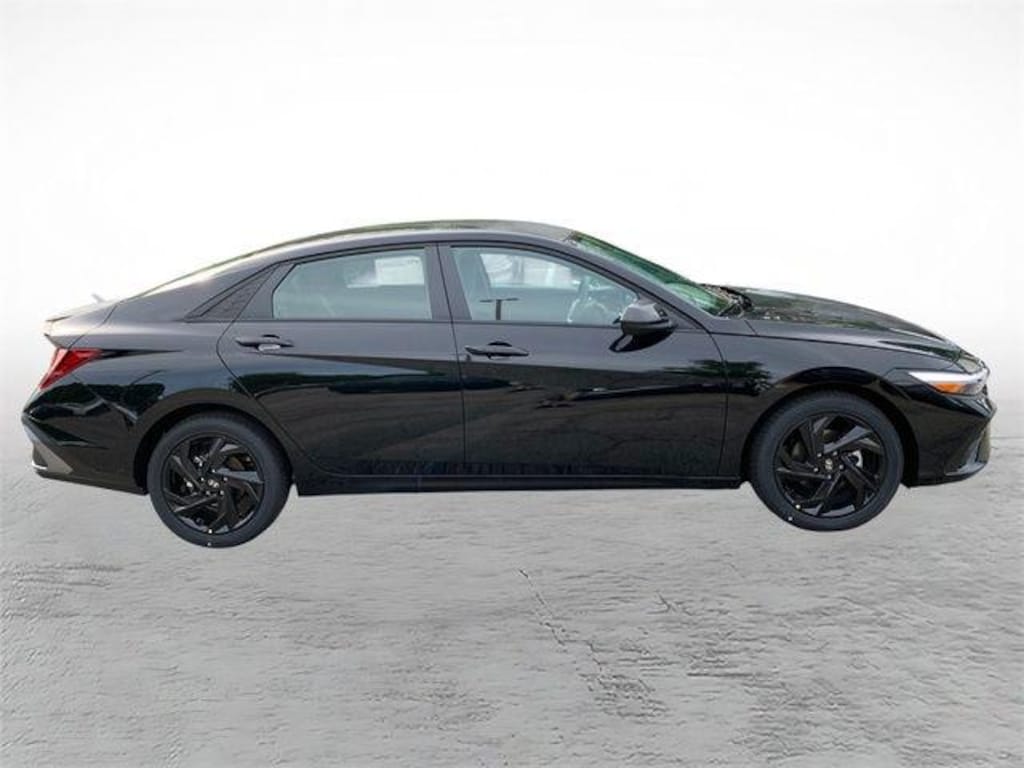 New 2026 Hyundai Elantra SEL Sport Sedan