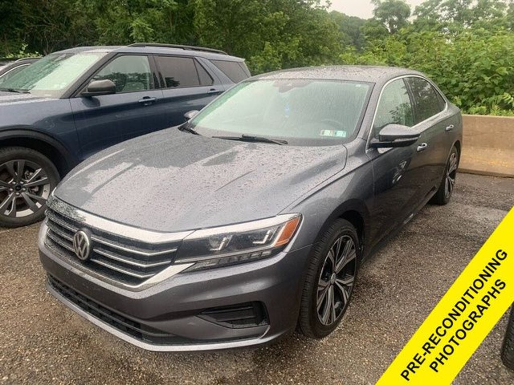 Used 2022 Volkswagen Passat 2.0T SE Sedan