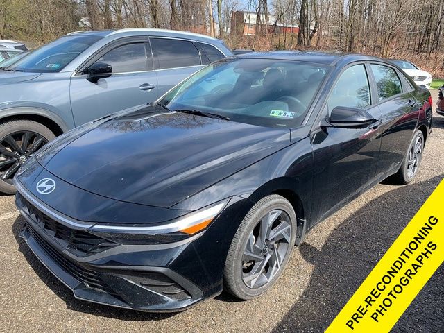 2025 Hyundai Elantra Blue