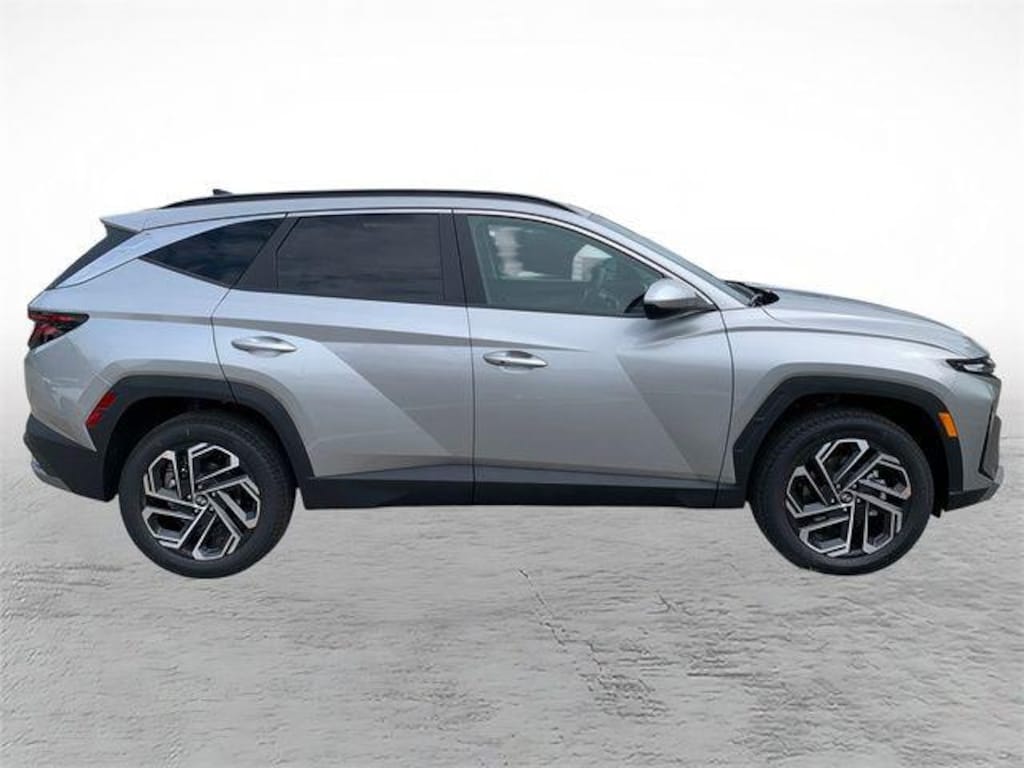 New 2026 Hyundai Tucson SEL Plus AWD SUV