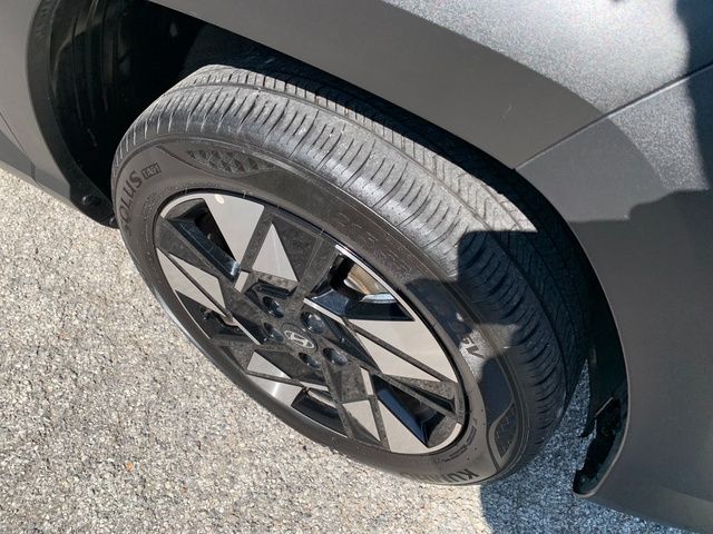 2025 Hyundai Kona SEL - Photo 9