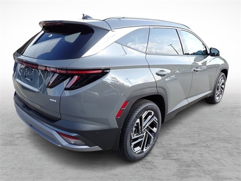 New 2025 Hyundai Tucson Limited AWD SUV