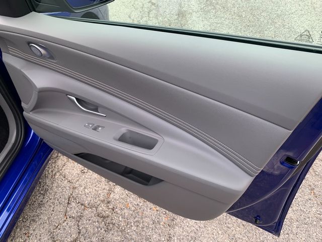 2024 Hyundai Elantra SEL - Photo 13