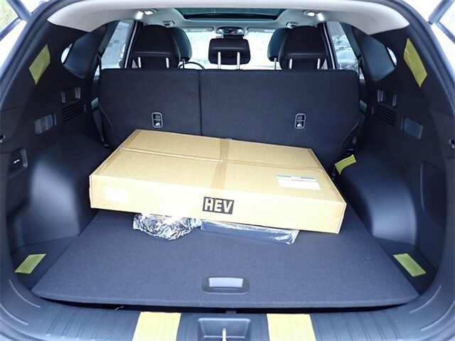 2025 Hyundai Tucson Hybrid Limited photo 4