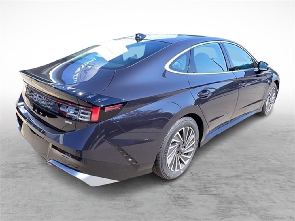 New 2025 Hyundai Sonata Hybrid SEL Sedan