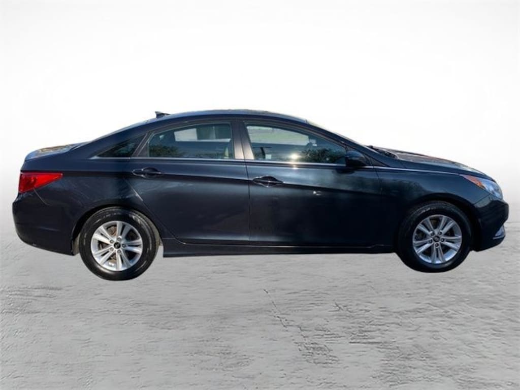 Used 2013 Hyundai Sonata GLS Sedan