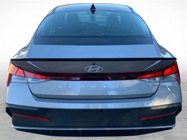 2026 Hyundai Elantra SEL Sport - Photo 4