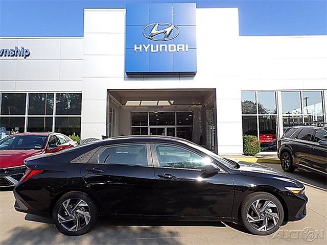 2025 Hyundai Elantra SEL