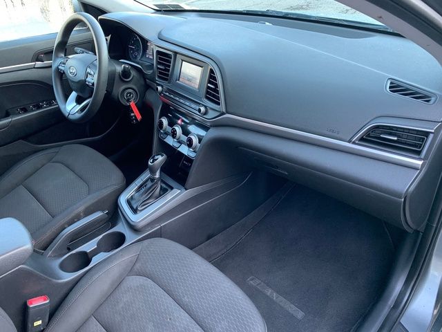2019 Hyundai Elantra SE - Photo 11
