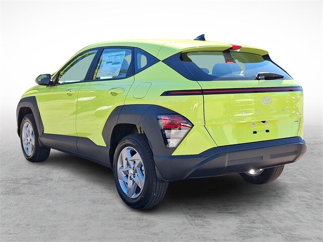 2026 Hyundai Kona SE photo 2