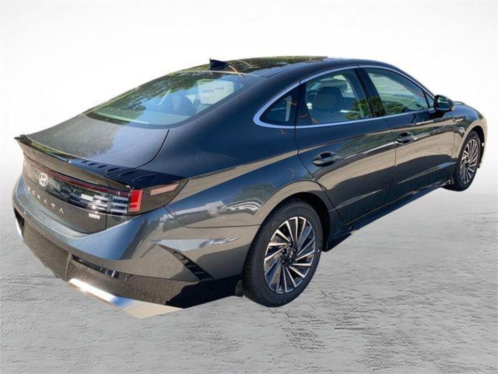 New 2026 Hyundai Sonata Hybrid SEL Sedan