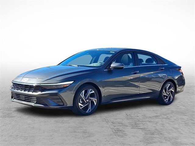 2025 Hyundai Elantra SEL Convenience photo 3