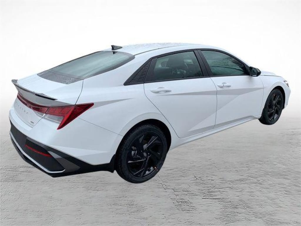 New 2026 Hyundai Elantra Hybrid SEL Sport Sedan