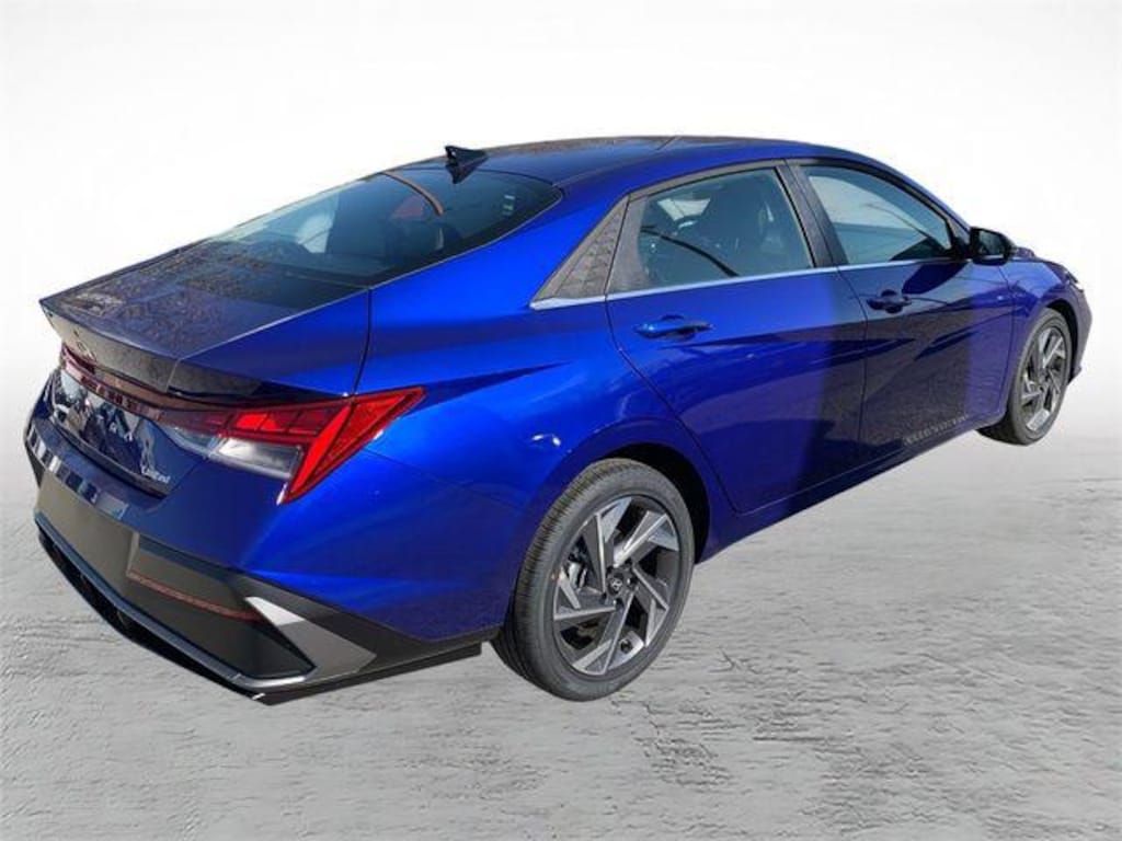 New 2026 Hyundai Elantra Limited Sedan