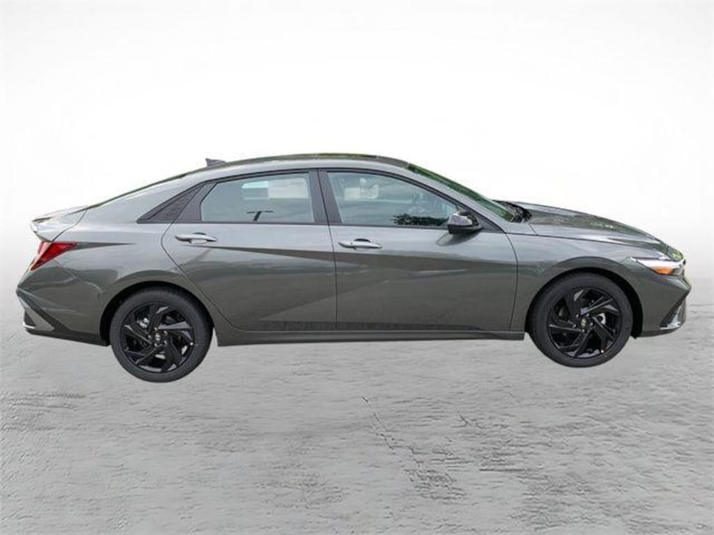 New 2026 Hyundai Elantra SEL Sport Sedan