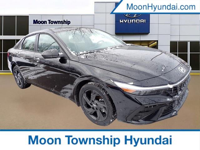 2026 Hyundai Elantra Hybrid Sedan 