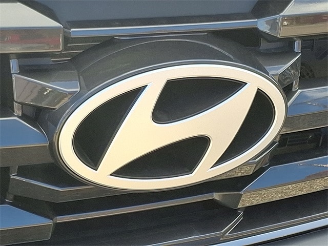 2026 Hyundai Tucson Hybrid SEL Convenience photo 2