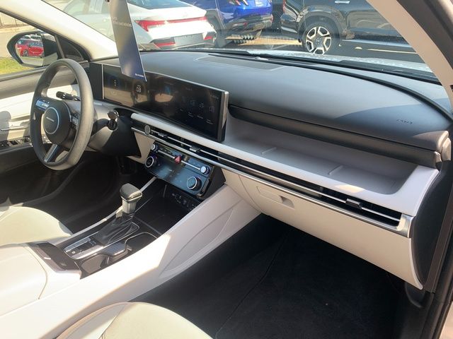 2025 Hyundai Tucson SEL - Photo 11