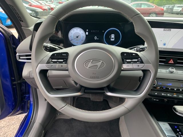 2024 Hyundai Elantra SEL - Photo 19
