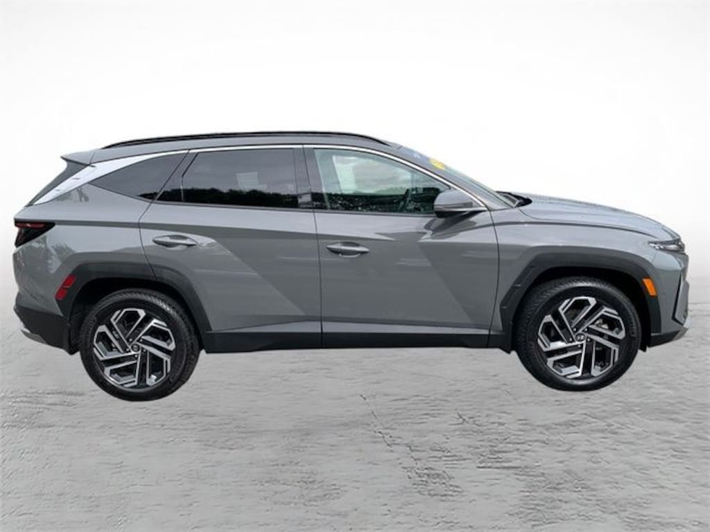 Certified 2025 Hyundai Tucson Limited SUV