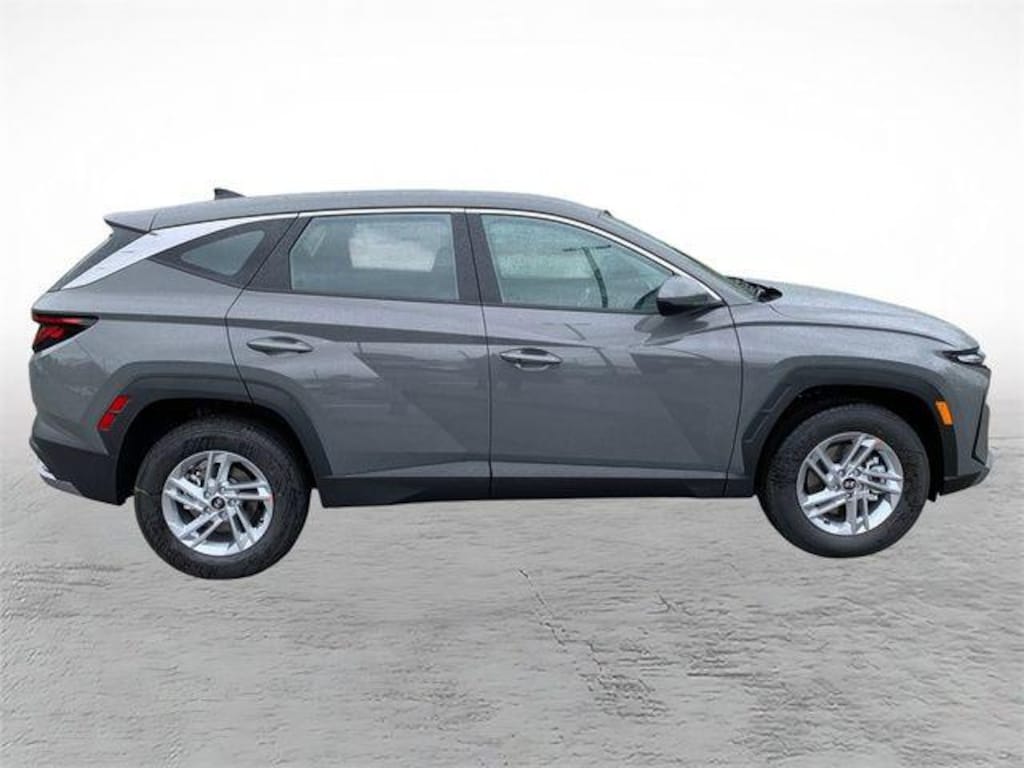 New 2026 Hyundai Tucson SE AWD SUV