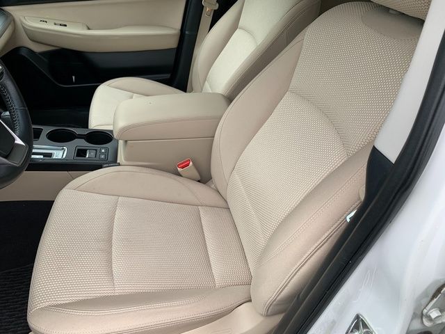 2018 Subaru Outback Premium - Photo 18
