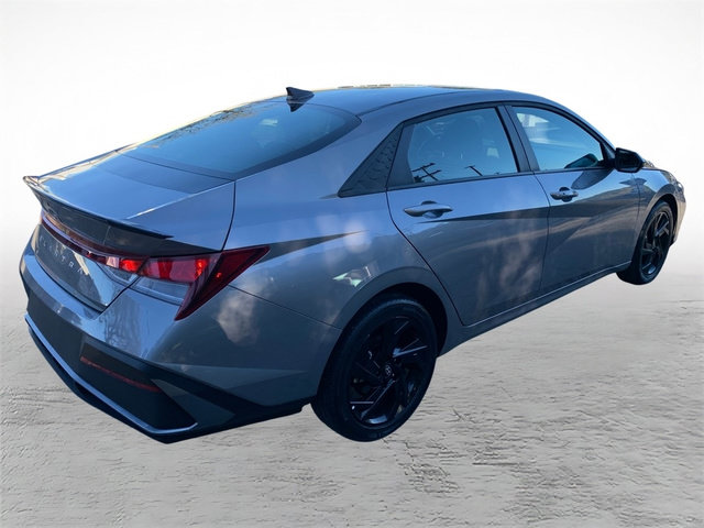 2026 Hyundai Elantra SEL Sport - Photo 3