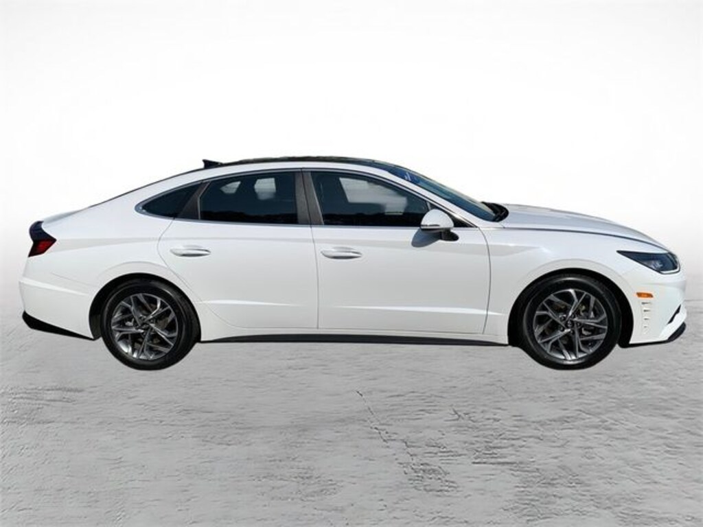 Used 2023 Hyundai Sonata SEL Sedan