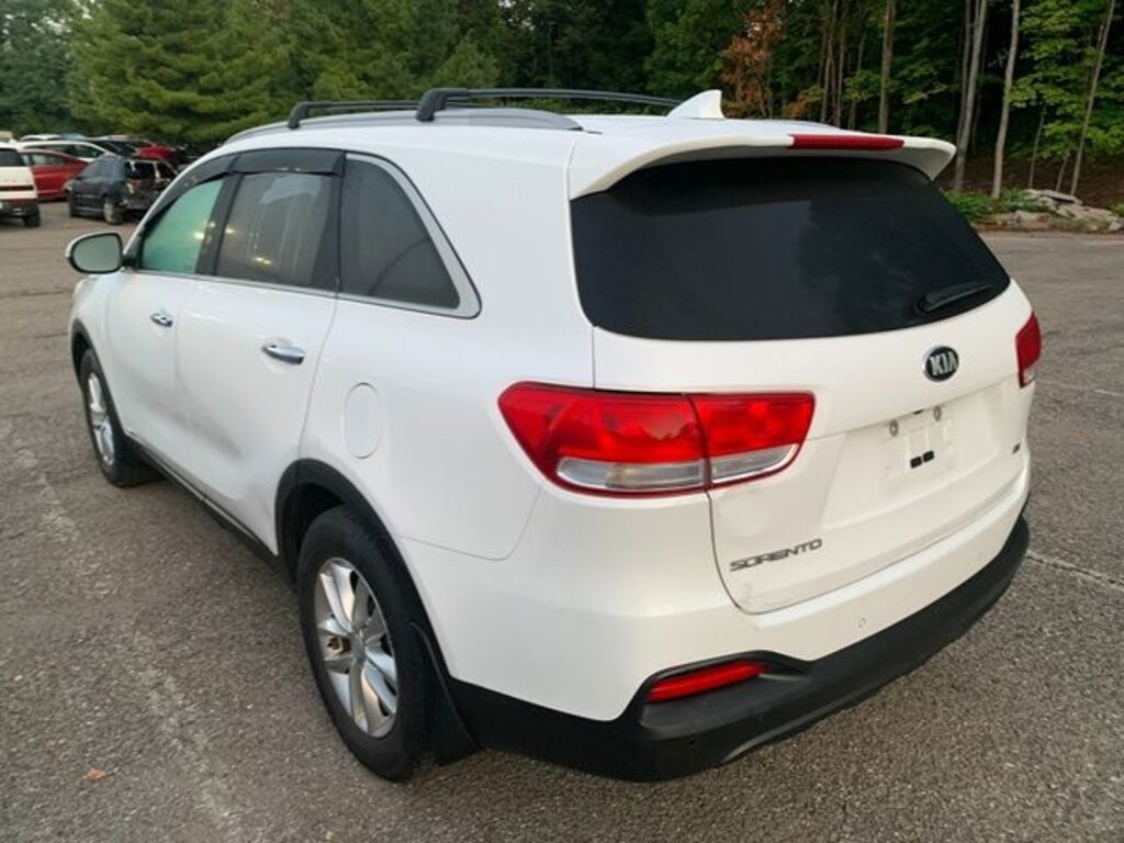 Used 2017 Kia Sorento 2.4L LX SUV