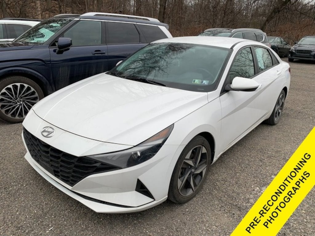 Used 2023 Hyundai Elantra SEL Sedan