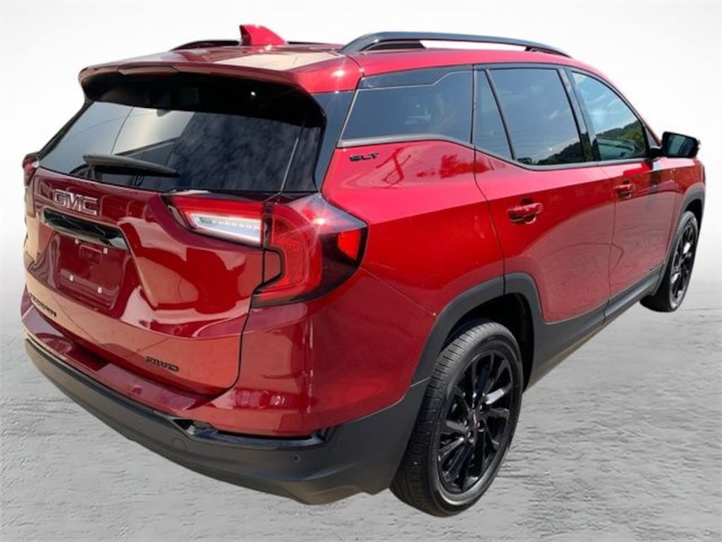 Used 2023 GMC Terrain SLT SUV