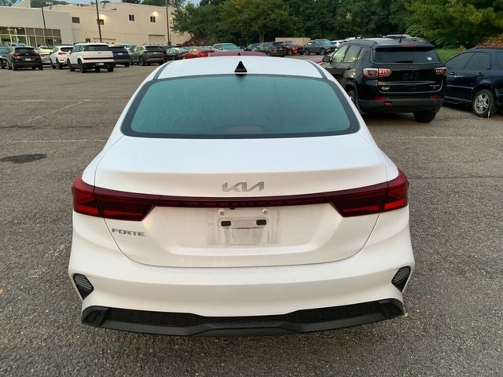Used 2023 Kia Forte LXS Sedan