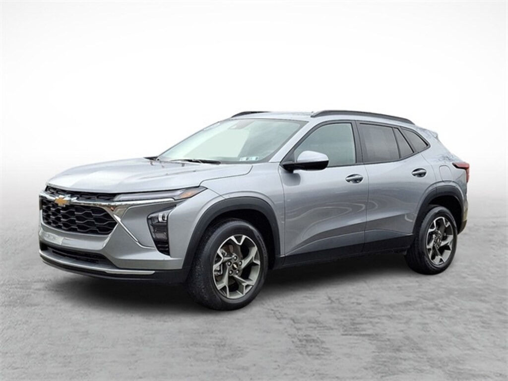 Used 2025 Chevrolet Trax LT SUV