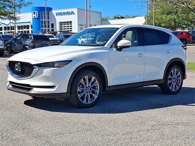 2019 Mazda CX-5 Grand Touring photo 2