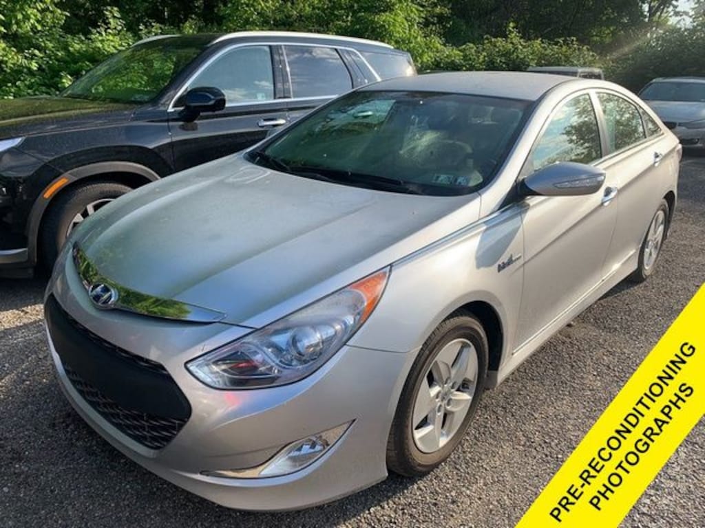 Used 2011 Hyundai Sonata Hybrid Sedan