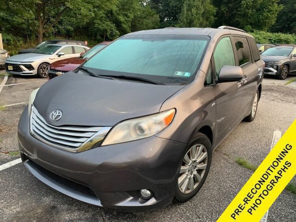 Used 2017 Toyota Sienna Van