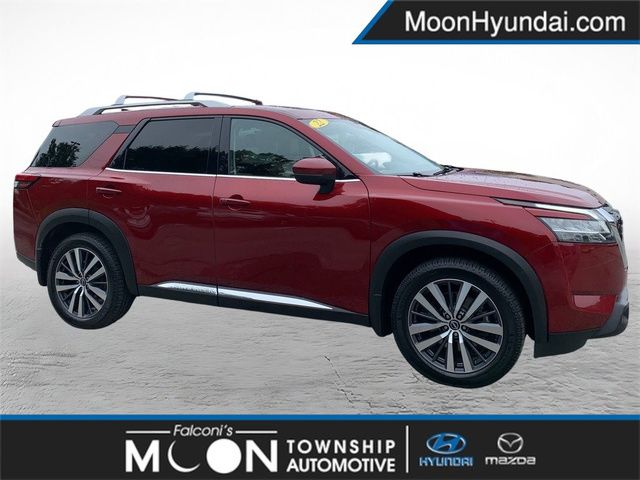 2022 Nissan Pathfinder