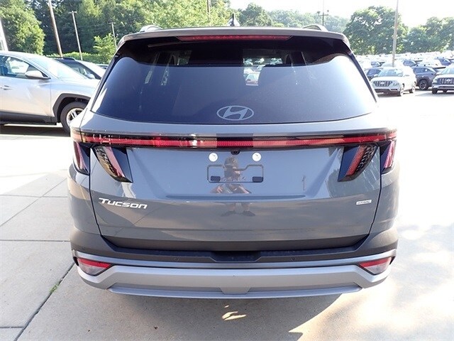 2025 Hyundai Tucson Limited photo 3