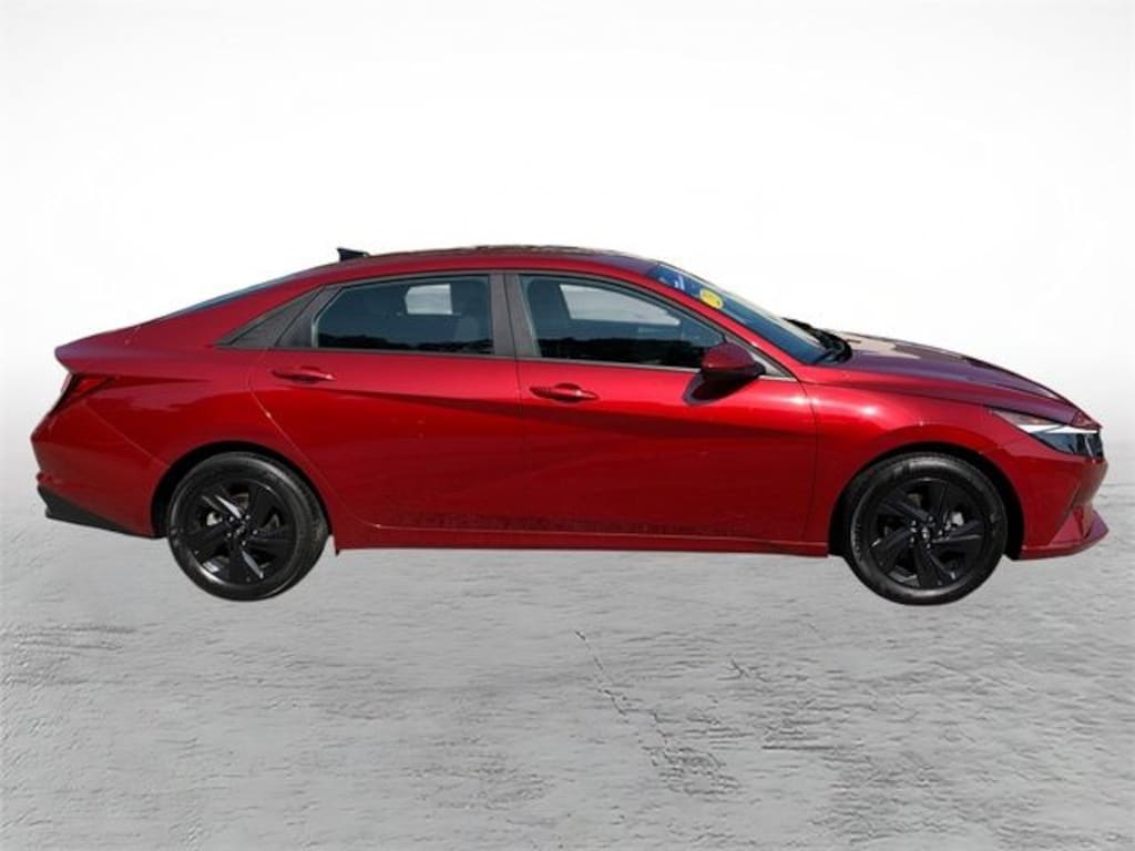 Used 2023 Hyundai Elantra SEL Sedan