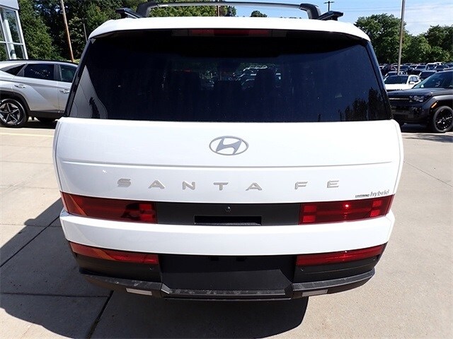 2026 Hyundai Santa Fe SEL photo 2