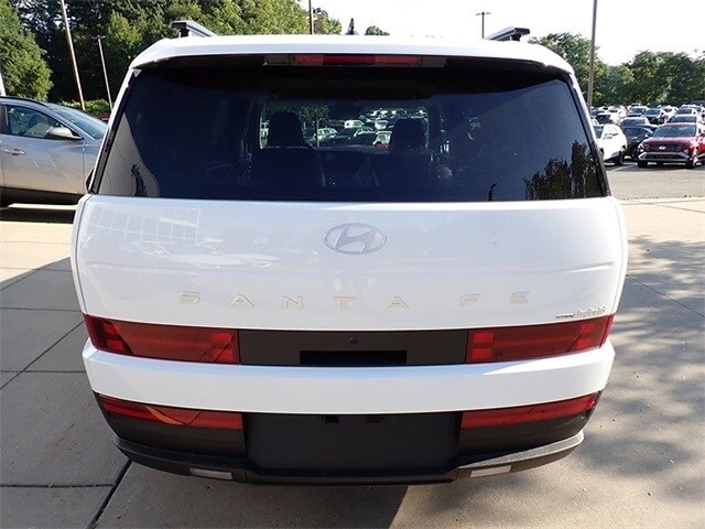 2026 Hyundai Santa Fe SEL photo 2