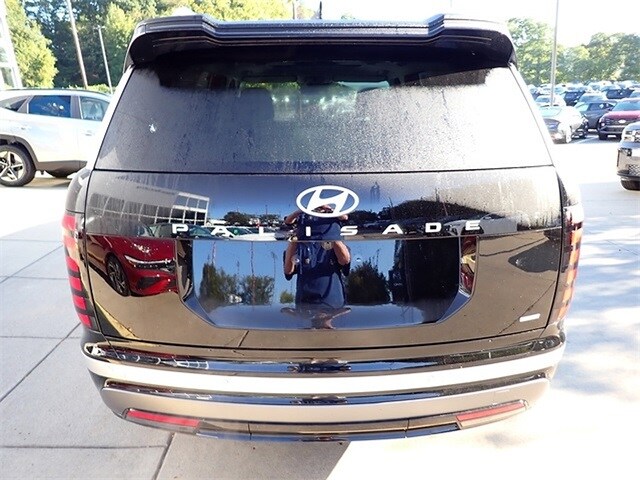 2026 Hyundai Palisade Limited photo 3