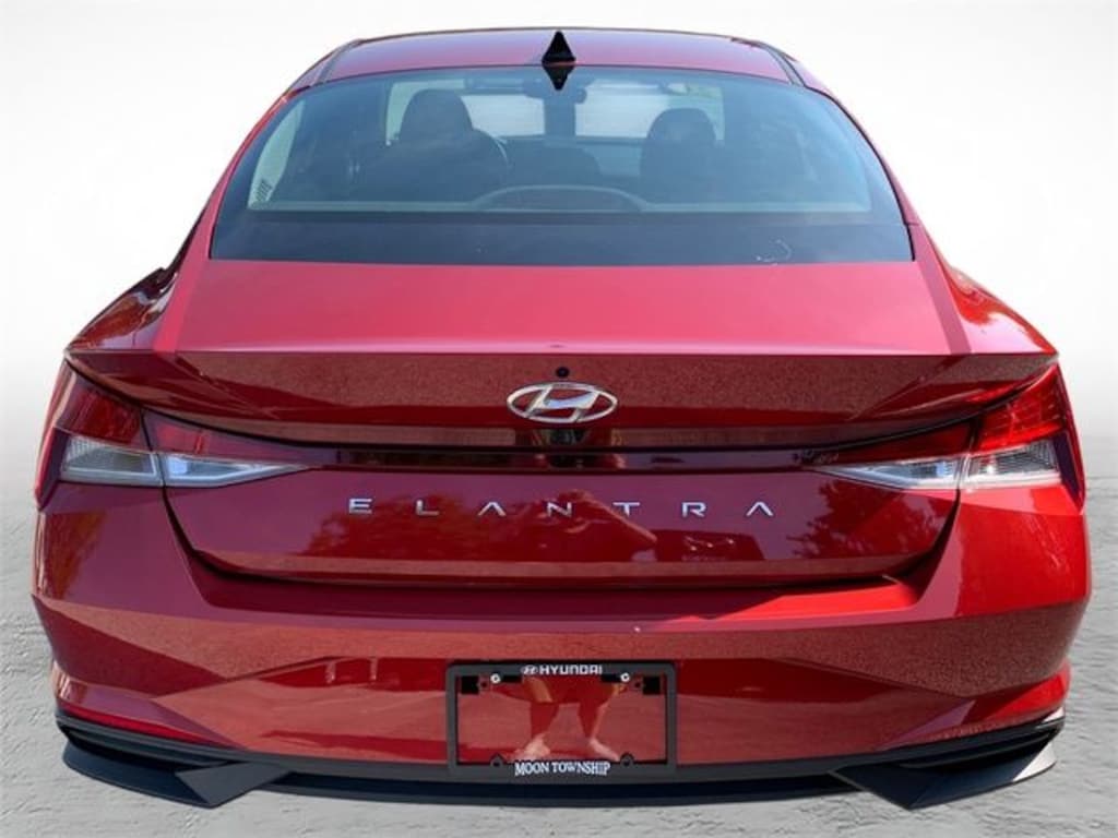 Used 2023 Hyundai Elantra SEL Sedan