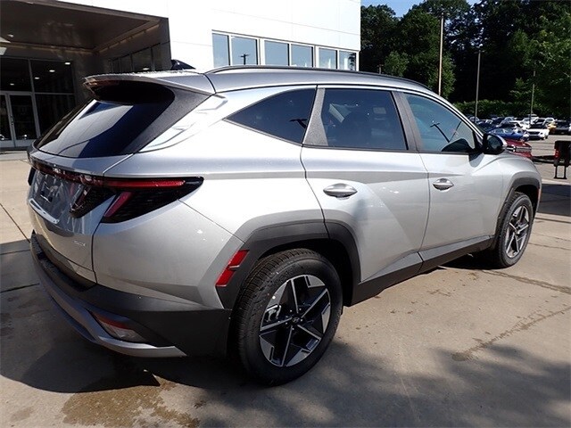 2025 Hyundai Tucson SEL Convenience photo 2