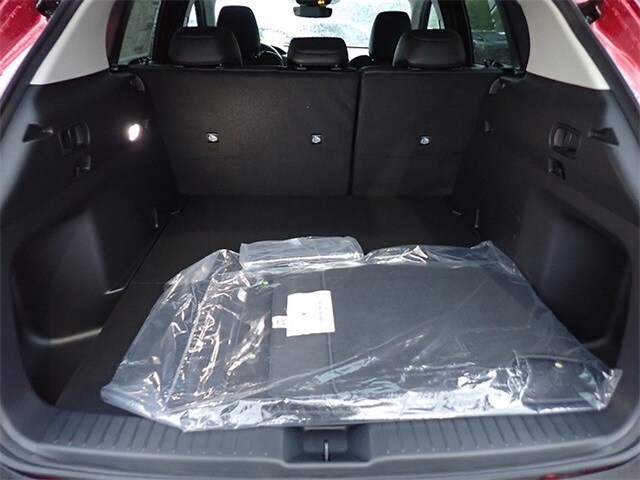 2025 Mazda CX-50 2.5 S Preferred photo 4